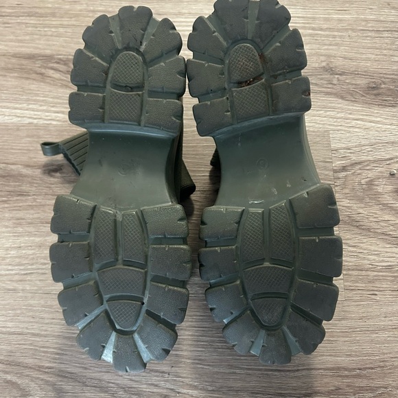 Dark green sock boots - Picture 1 of 3